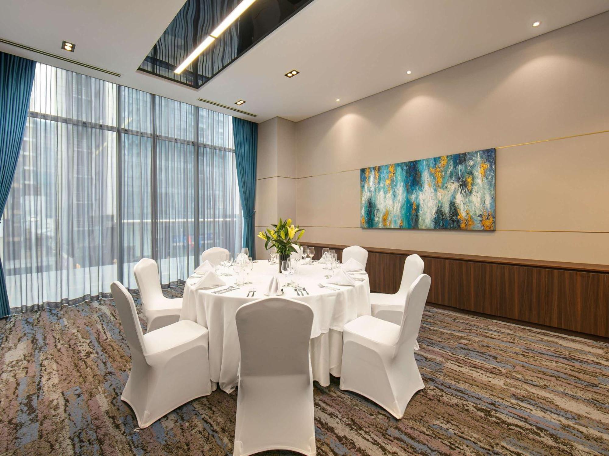 Moevenpick Living West Hanoï Extérieur photo